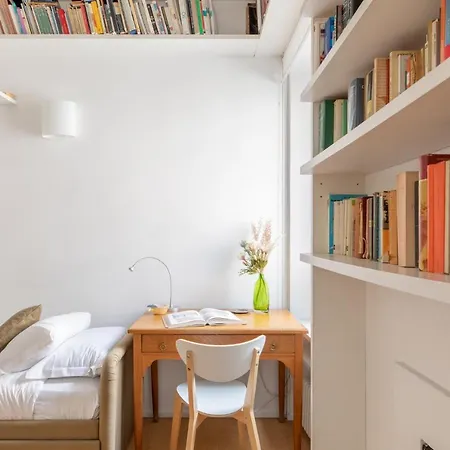 Iflat The Carpet Apartment